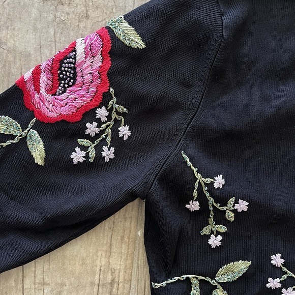 M Nicole Evening Embroidered Beaded Top Stretch Roses V Neck Size L Cottagecore - Picture 3 of 8